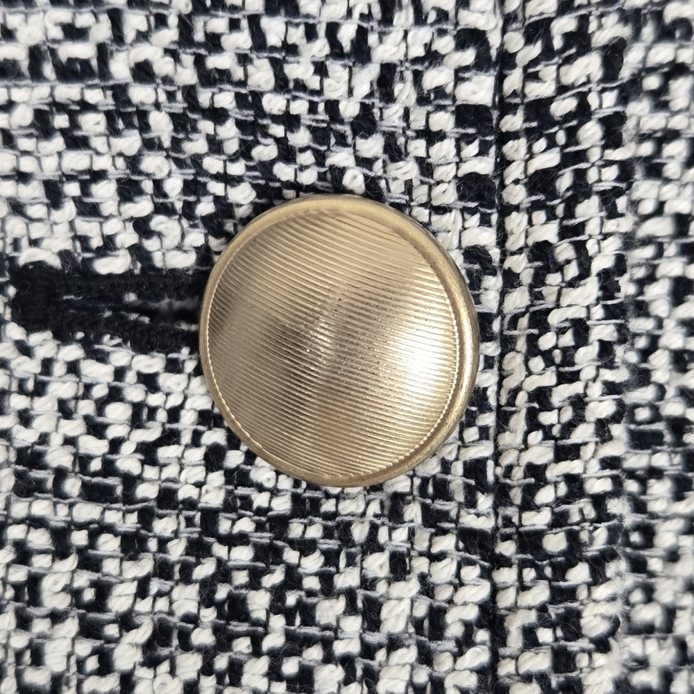 Aritzia BABATON Tweed Frances Jacket - Picture 4 of 8